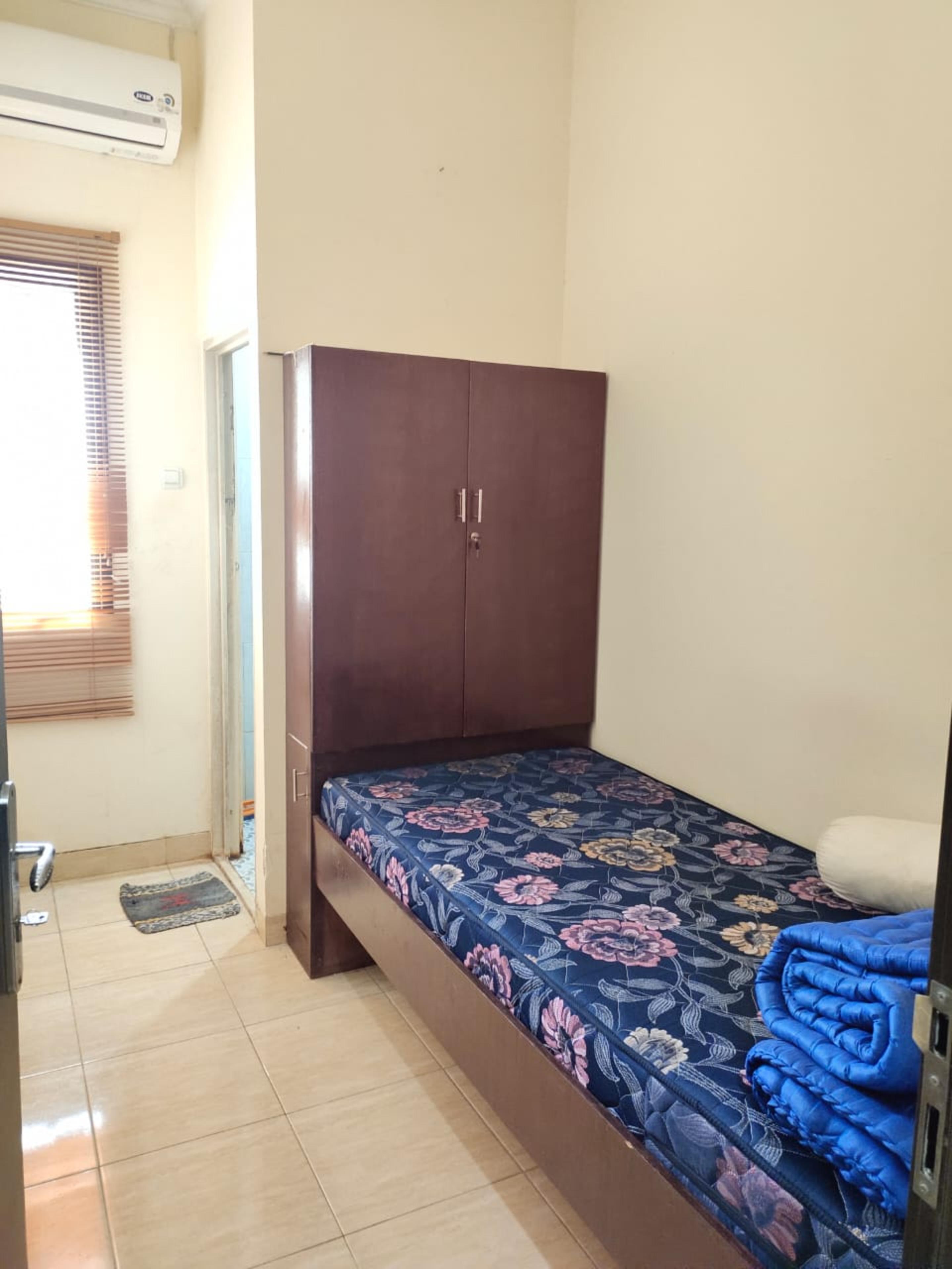 Guest house 9 Penjaringan - Female Only 2*