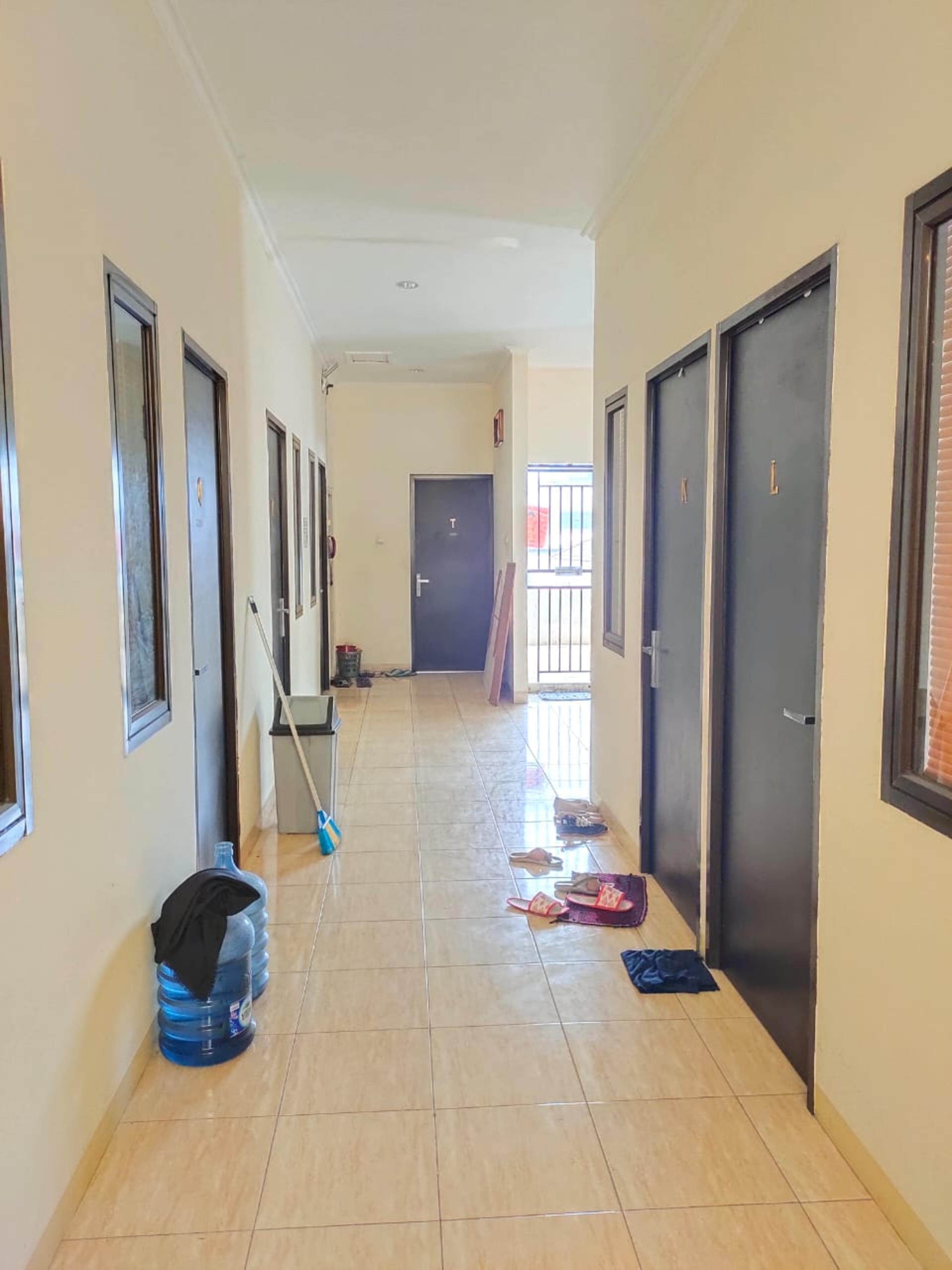 Guest house 9 Penjaringan - Female Only 2*